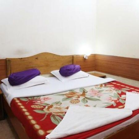 Hotel Brindavan Guwahati Exteriör bild